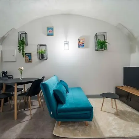 Апартаменты Cosy T2 - Chateau Historique - Terrasse - Parking Ремулен