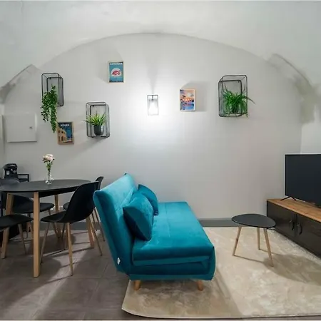 Cosy T2 - Chateau Historique - Terrasse - Parking Апартаменты Ремулен